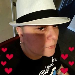 Meet your Posher, Mel